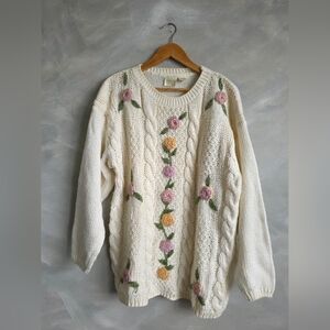 Vtg Ivory Ramie Acrylic Blend Cable Knit Sweater Floral Embroidered Applique L